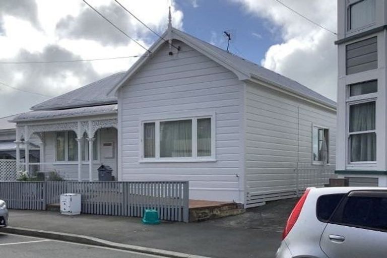 Photo of property in 32 Hall Street, Newtown, Wellington, 6021