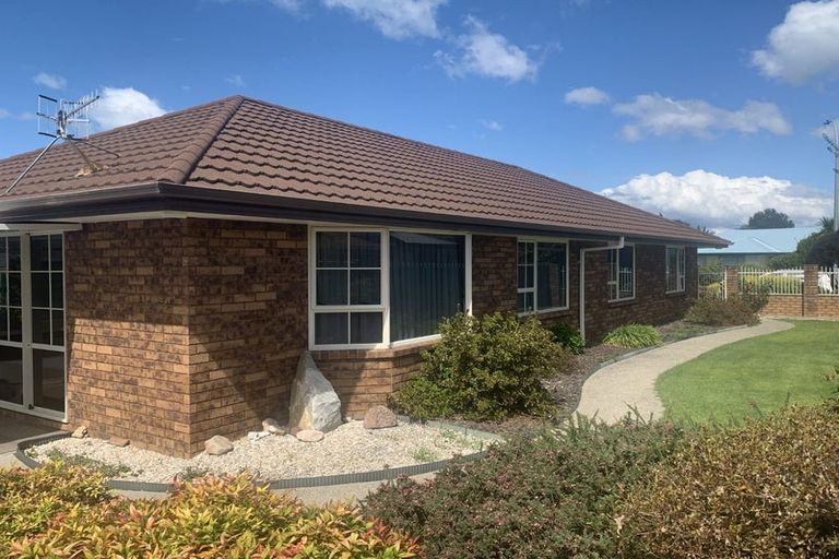 Photo of property in 16 Wharepapa Grove, Motueka, 7120