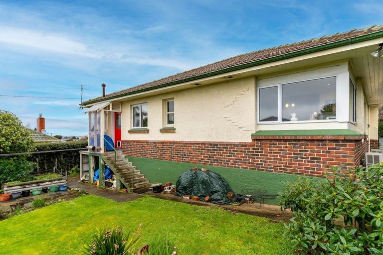 Photo of property in 102 Preston Crescent, Belleknowes, Dunedin, 9011