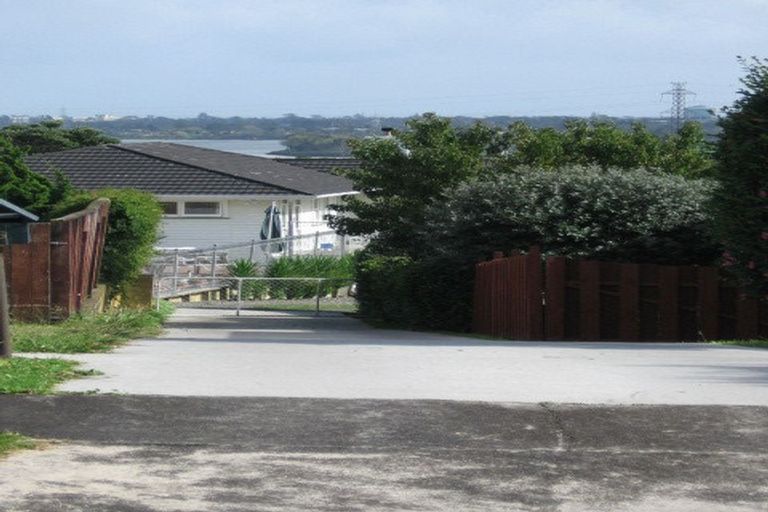 Photo of property in 35 Miramar Place, Pakuranga, Auckland, 2010
