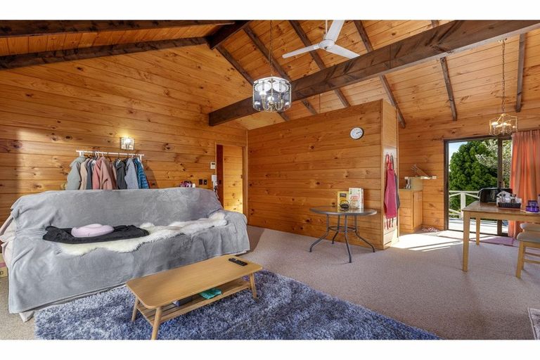 Photo of property in 56 Kennedy Avenue, Forrest Hill, Auckland, 0620