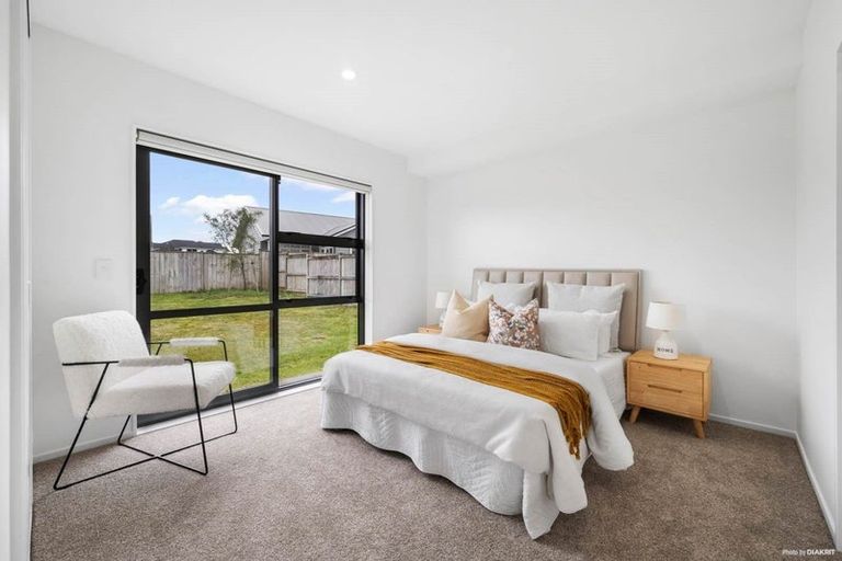 Photo of property in 11 Kuhanui Drive, Karaka, Papakura, 2113