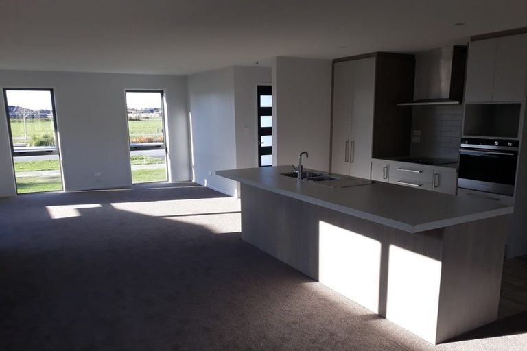 Photo of property in 26 Broadway Parade, Rolleston, 7615