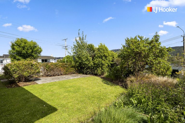 Photo of property in 206 Gladstone Road, Dalmore, Dunedin, 9010