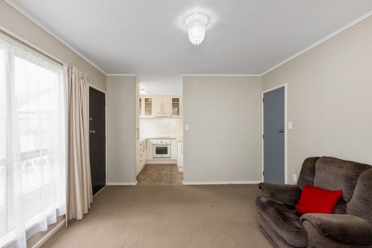Photo of property in 2/17 Waterhouse Street, Taradale, Napier, 4112
