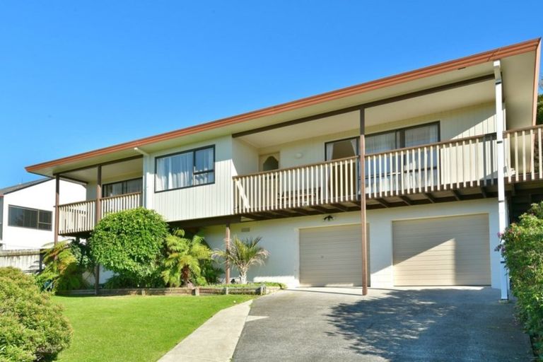 Photo of property in 17 Polkinghorne Drive, Manly, Whangaparaoa, 0930