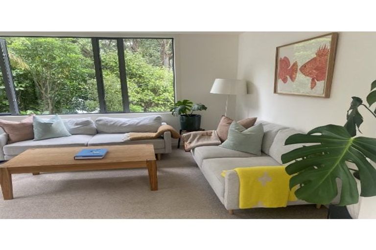 Photo of property in 37e Ngaio Road, Kelburn, Wellington, 6012