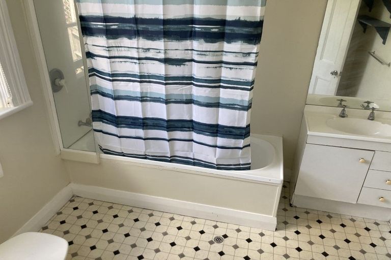 Photo of property in 32 Mein Street, Newtown, Wellington, 6021