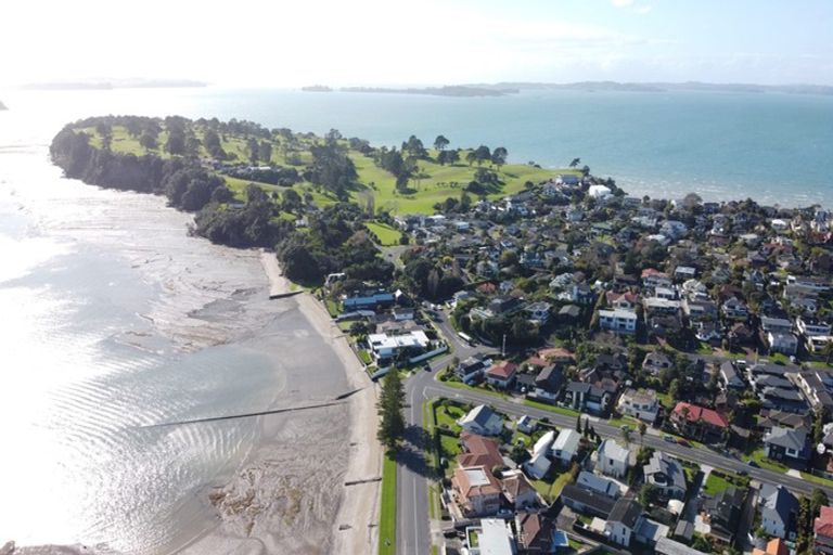 Photo of property in 1 The Parade, Bucklands Beach, Auckland, 2012