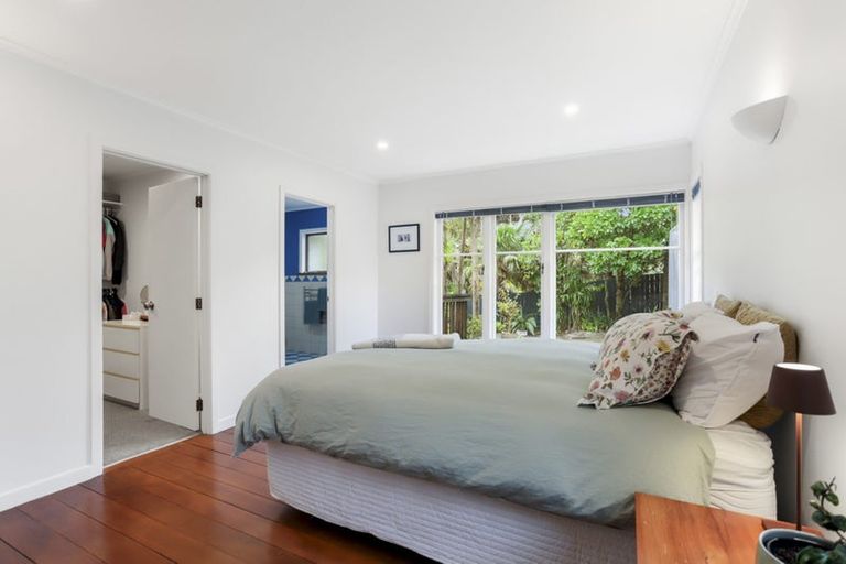 Photo of property in 235a Titirangi Road, Titirangi, Auckland, 0604