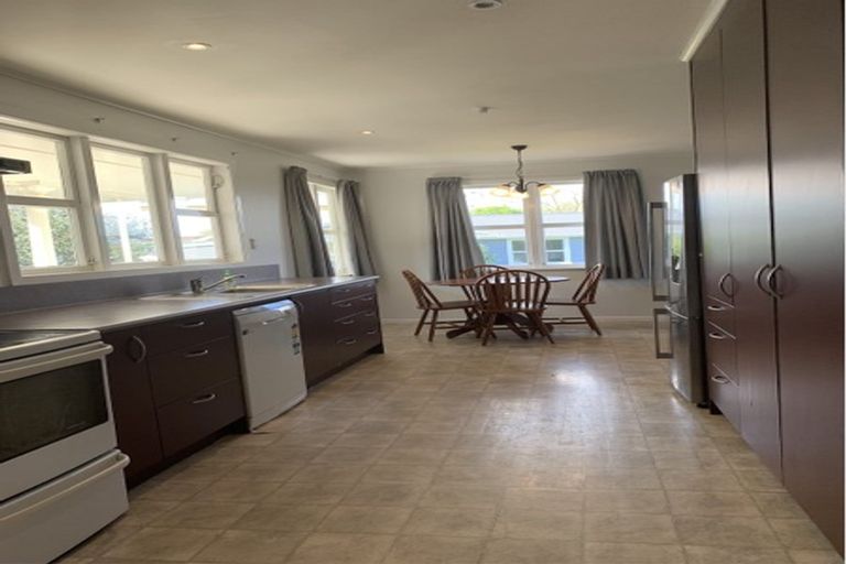 Photo of property in 12 Clifford Street, Morrinsville, 3300