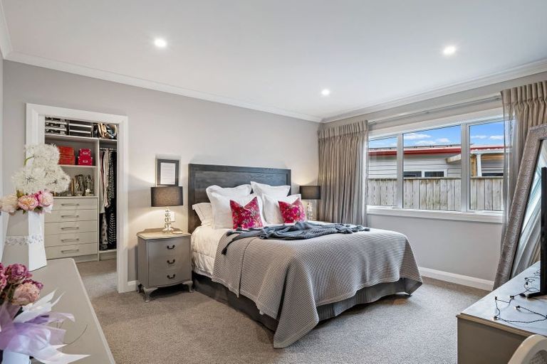 Photo of property in 8 Saint Columbans Grove, Boulcott, Lower Hutt, 5010