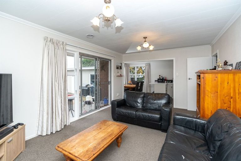 Photo of property in 150 Sandwich Road, St Andrews, Hamilton, 3200