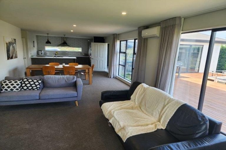 Photo of property in 20 Burnham School Road, Rolleston, 7614