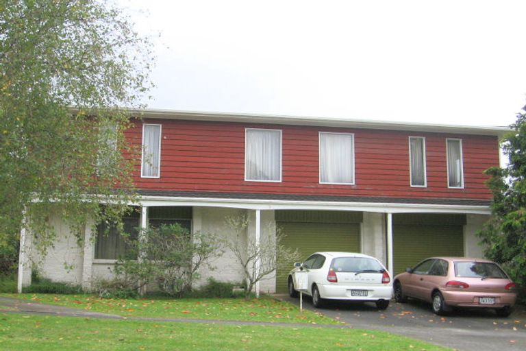 Photo of property in 21 Balliol Drive, Tawa, Wellington, 5028