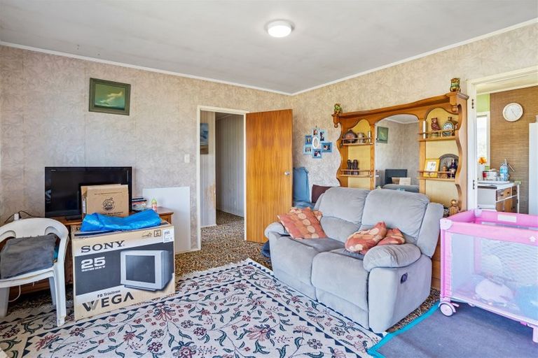 Photo of property in 23 Clovelly Road, Bucklands Beach, Auckland, 2012