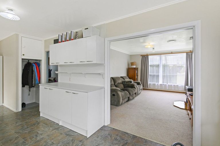 Photo of property in 35 Saint Annes Street, Levin, 5510