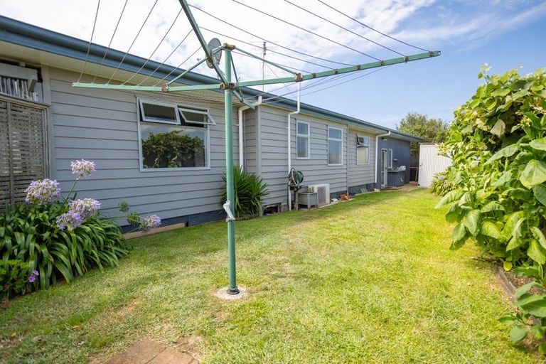 Photo of property in 12 Redwings Close, Whitianga, 3510