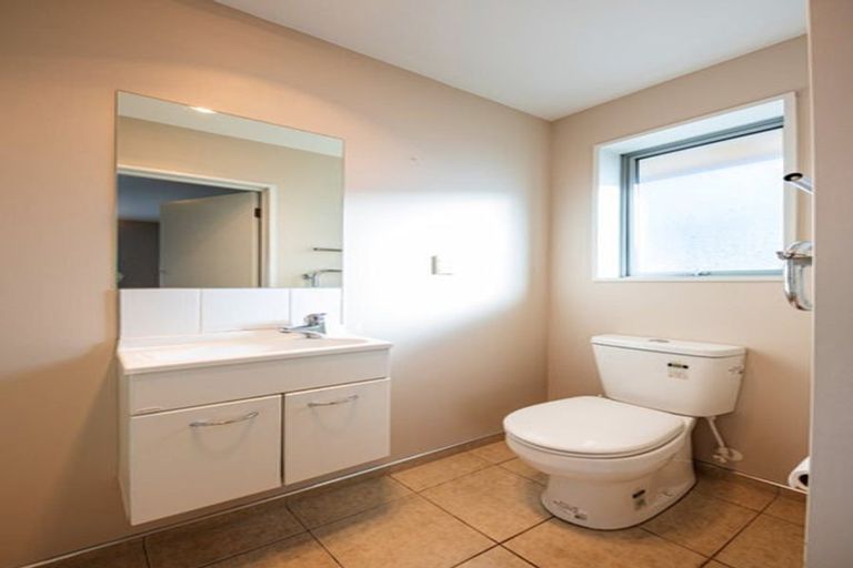 Photo of property in 55a Wharenui Road, Upper Riccarton, Christchurch, 8041