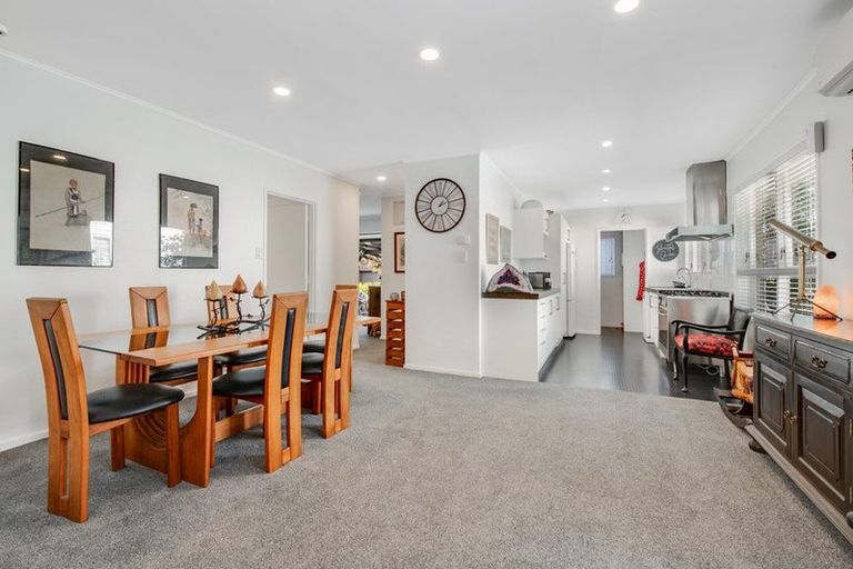 Photo of property in 5a Elizabeth Street, Orewa, 0931