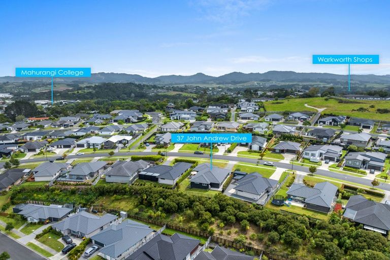 Photo of property in 37 John Andrew Drive, Warkworth, 0910