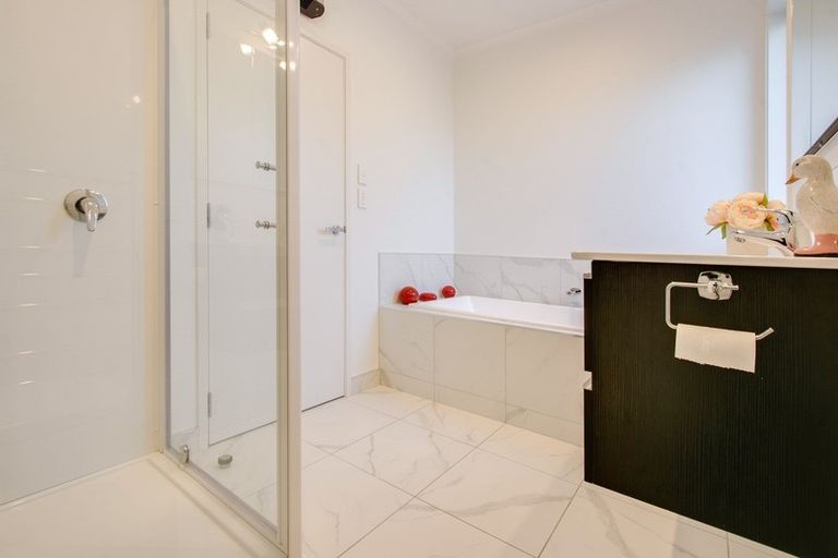 Photo of property in 505c Saint Aubyn Street East, Hastings, 4122