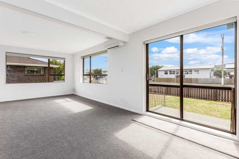 Photo of property in 1/10 James Street, Plimmerton, Porirua, 5026