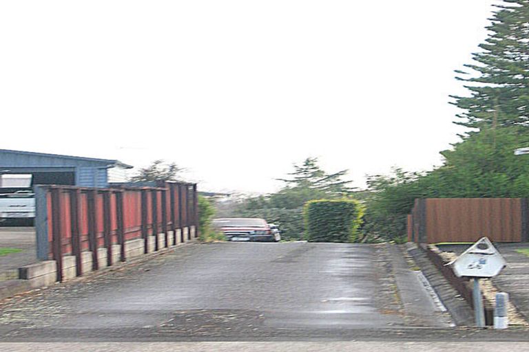 Photo of property in 60 Pohutukawa Drive, Pukete, Hamilton, 3200