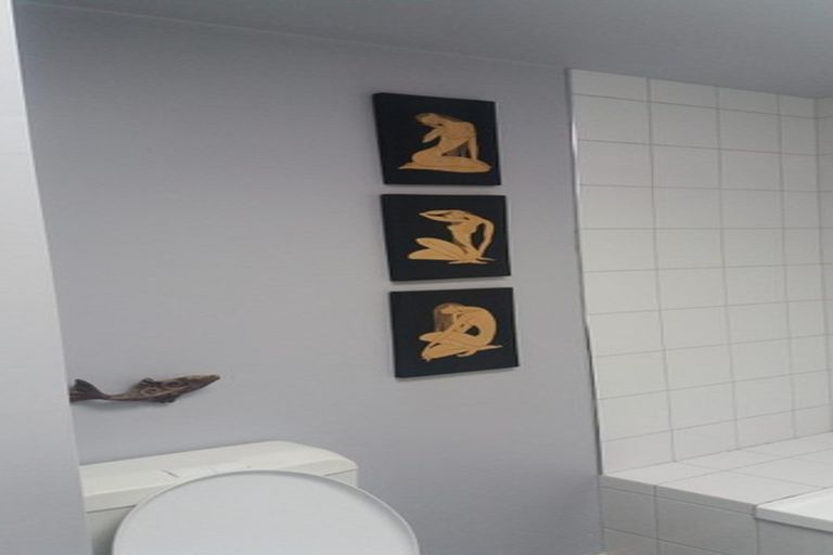 Photo of property in 9/17 Adelaide Road, Mount Cook, Wellington, 6021