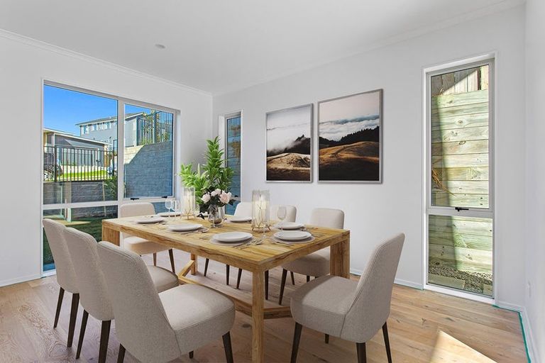 Photo of property in 15 Taikura Avenue, Red Beach, 0932