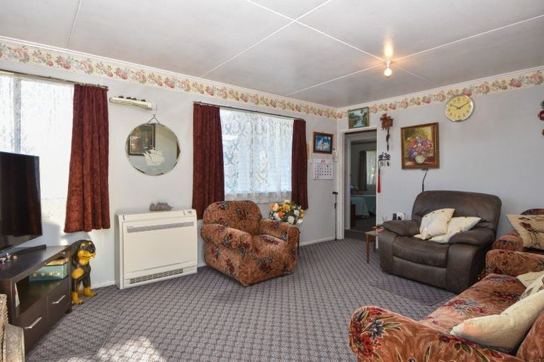 Photo of property in 237a High Street North, Carterton, 5713