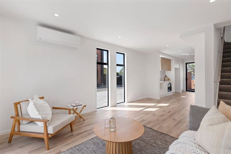 Photo of property in 81c Browns Road, St Albans, Christchurch, 8014