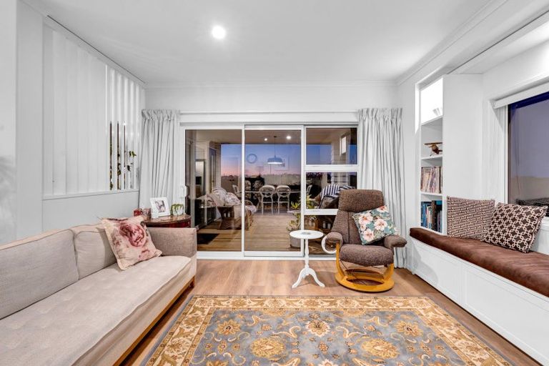 Photo of property in 60 Turangi Road, Motunui, Waitara, 4383