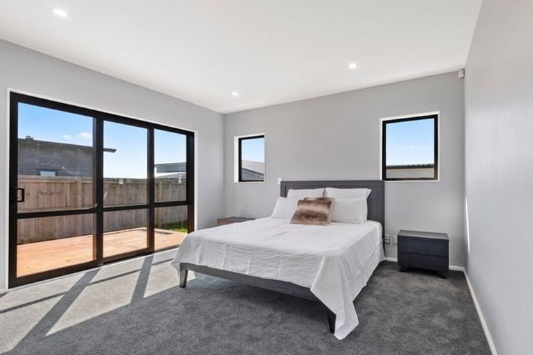 Photo of property in 55 Clarks Beach Road, Clarks Beach, 2122