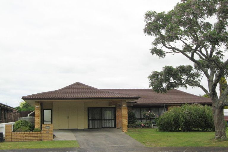 Photo of property in 12 Jessika Place, Conifer Grove, Takanini, 2112