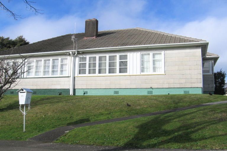 Photo of property in 96 Rangiora Avenue, Roslyn, Palmerston North, 4414