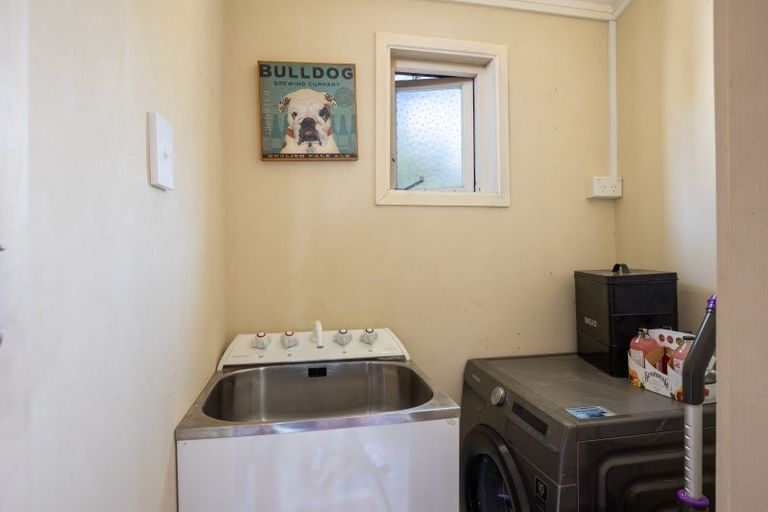 Photo of property in 100 Lemon Street, New Plymouth, 4312