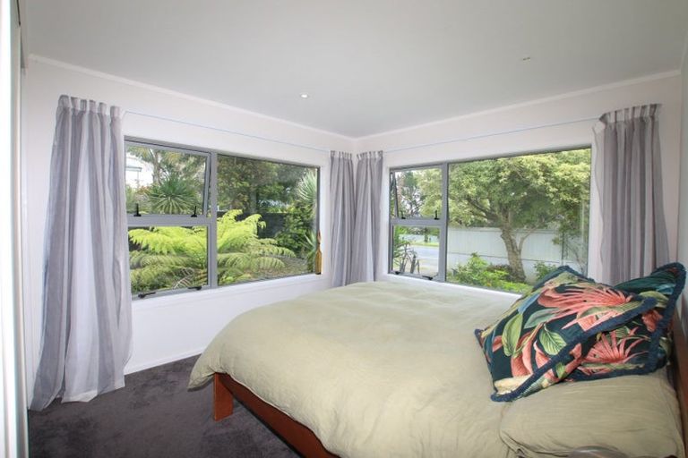 Photo of property in 264 Glenvar Road, Torbay, Auckland, 0630