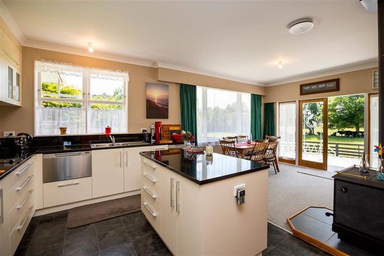 Photo of property in 3814 State Highway 1, Hunterville, 4785