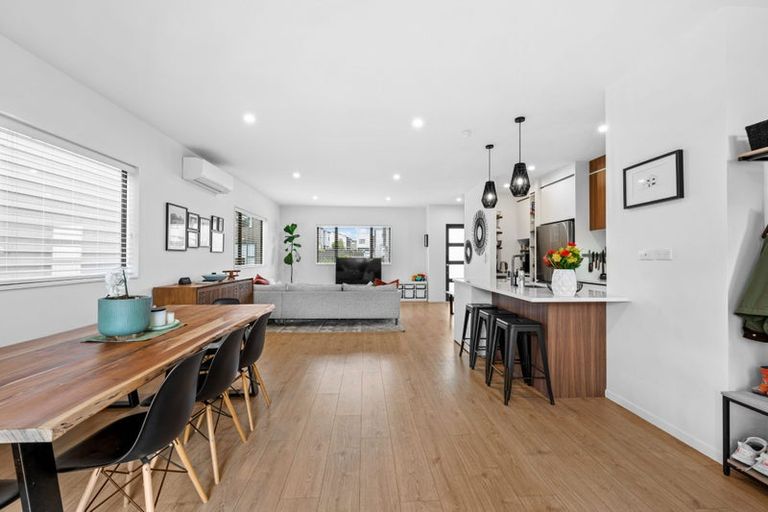 Photo of property in 21 Autumn Blaze Street, Hobsonville, Auckland, 0616