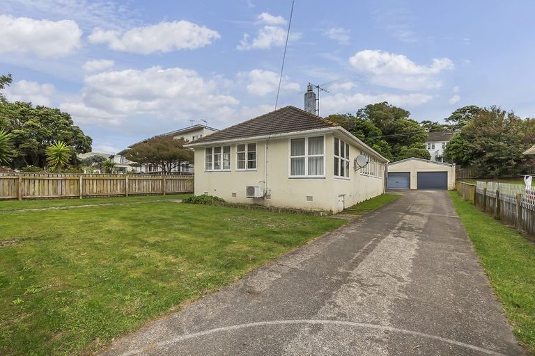 Photo of property in 52 Mungavin Avenue, Ranui, Porirua, 5024