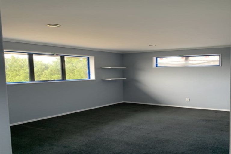 Photo of property in 3 Foresters Crescent, Parklands, Christchurch, 8083