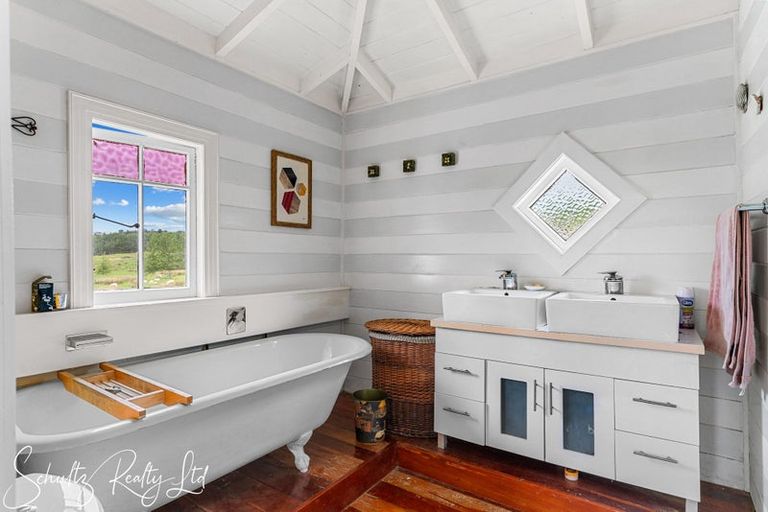 Photo of property in 24a Waterview Crescent, Kaiwaka, 0573