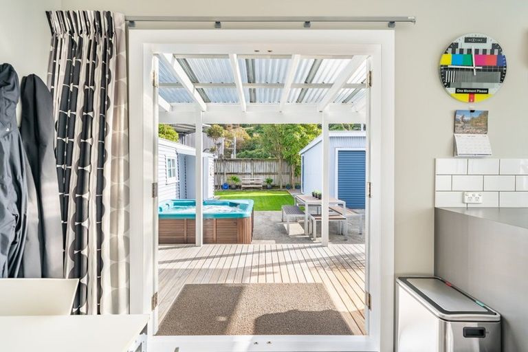 Photo of property in 25 Riddlers Crescent, Petone, Lower Hutt, 5012