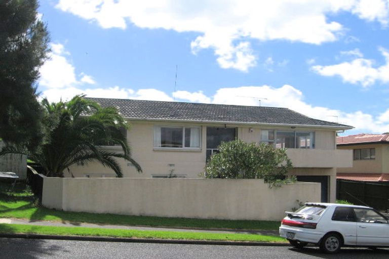 Photo of property in 3 Mccrystal Avenue, Bucklands Beach, Auckland, 2012