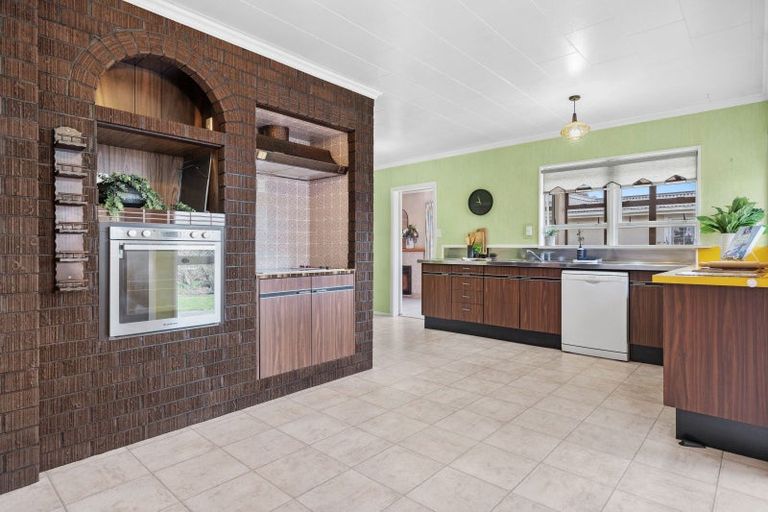 Photo of property in 12 Armstrong Avenue, Carterton, 5713