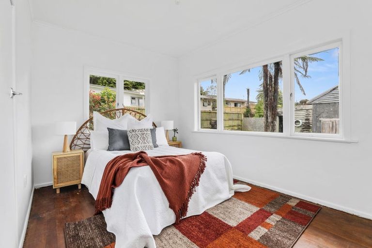 Photo of property in 3 Mountain Road, Western Heights, Rotorua, 3015