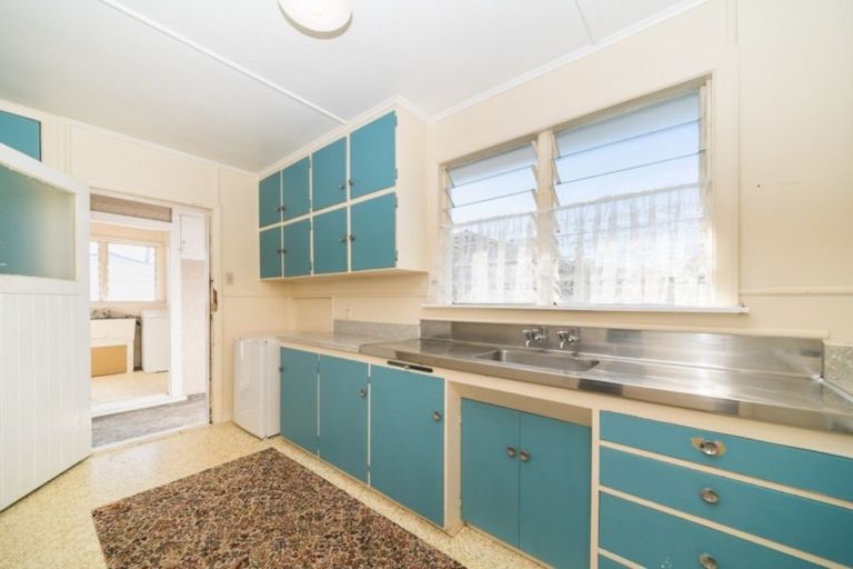 Photo of property in 2 Highbury Avenue, Highbury, Palmerston North, 4412