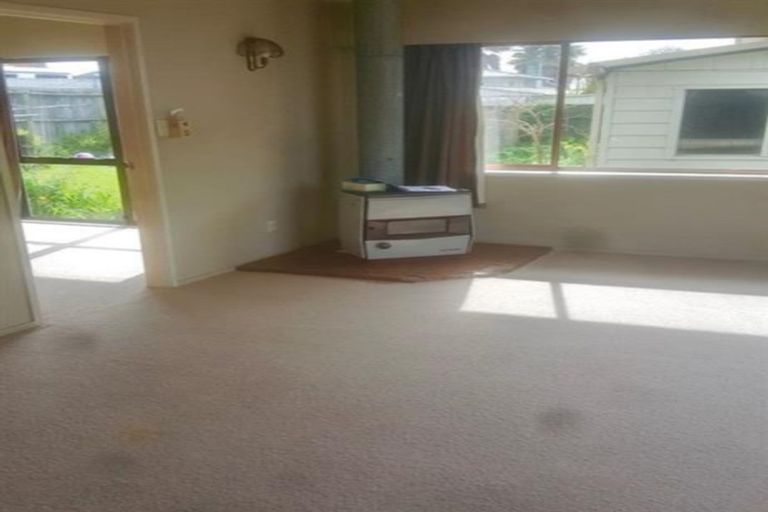 Photo of property in 2/14 Woolfield Road, Papatoetoe, Auckland, 2025