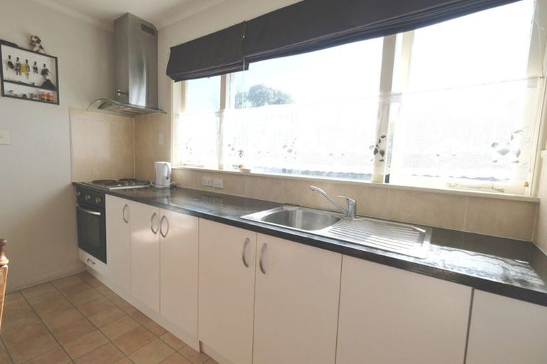 Photo of property in 12 Nield Road, Manurewa, Auckland, 2102